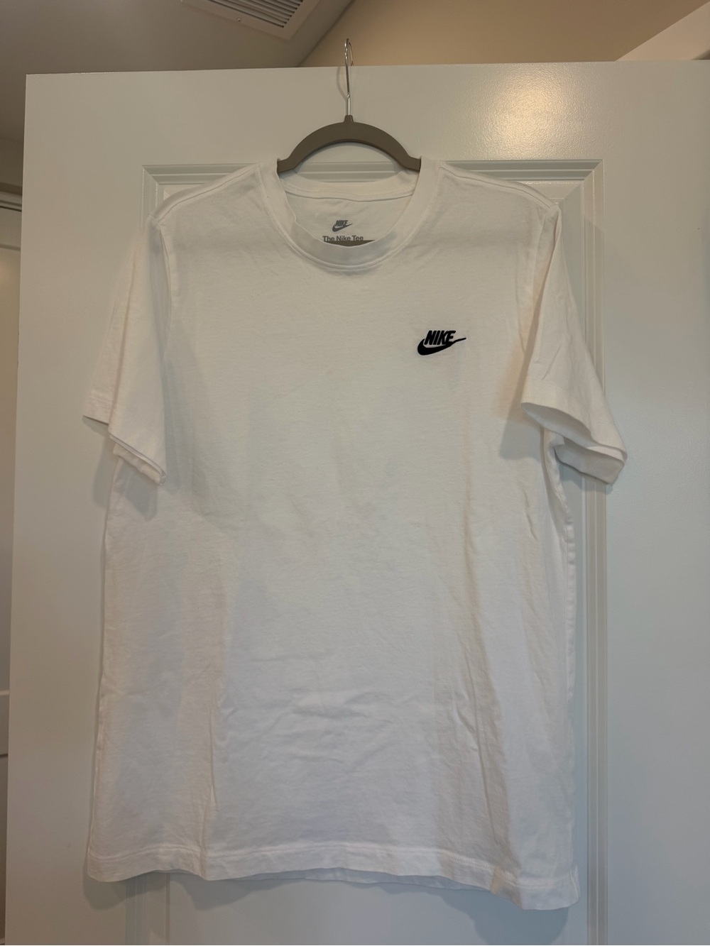 Nike White Short-Sleeve Tee - Never Worn!